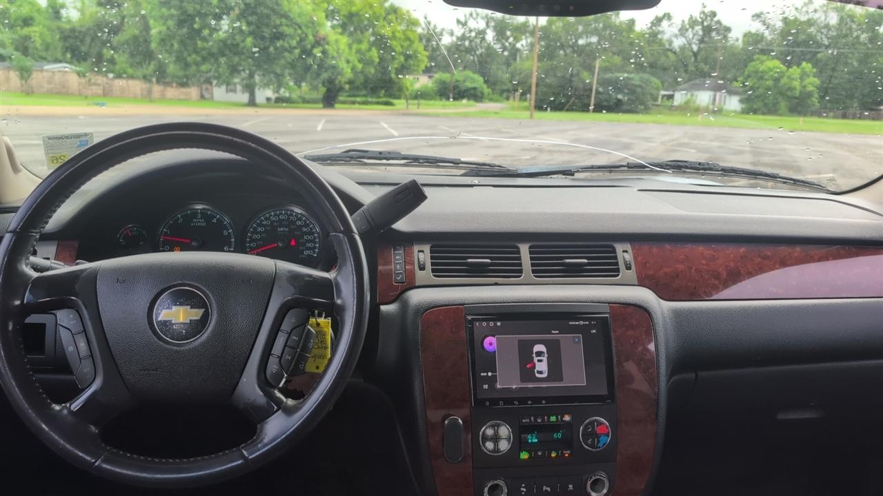 Chevrolet Tahoe LT 2WD 2010