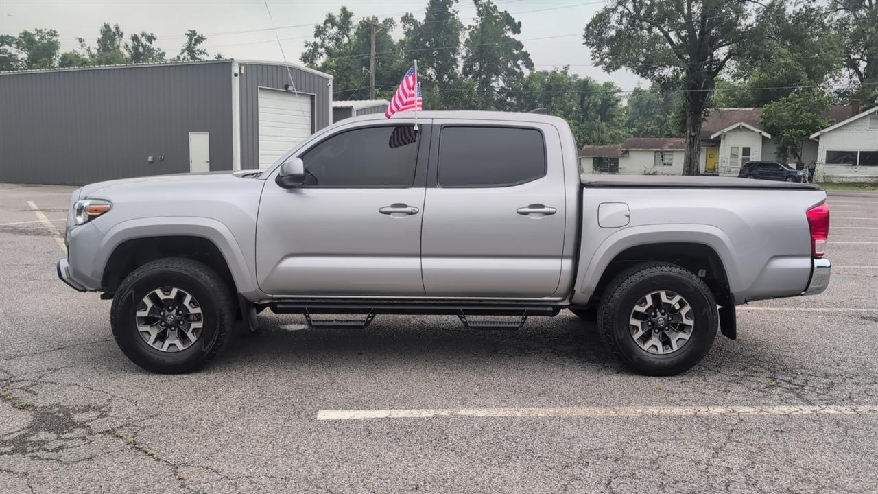 Toyota Tacoma SR5 Double Cab Long Bed V6 6AT 2WD 2017