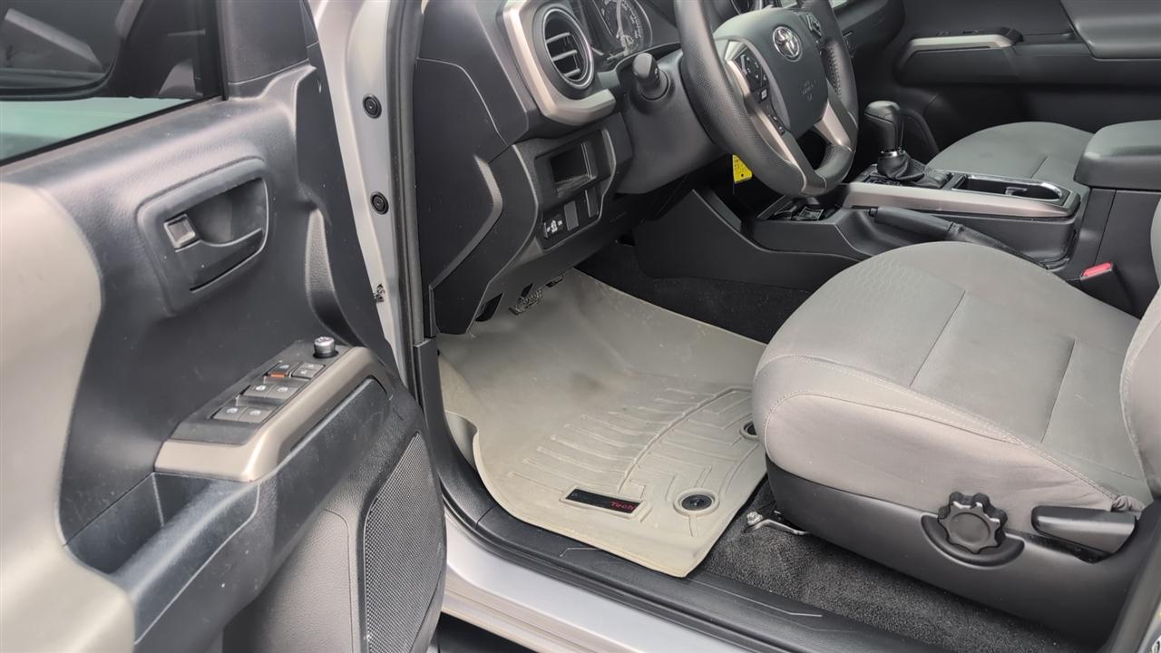 Toyota Tacoma SR5 Double Cab Long Bed V6 6AT 2WD 2017