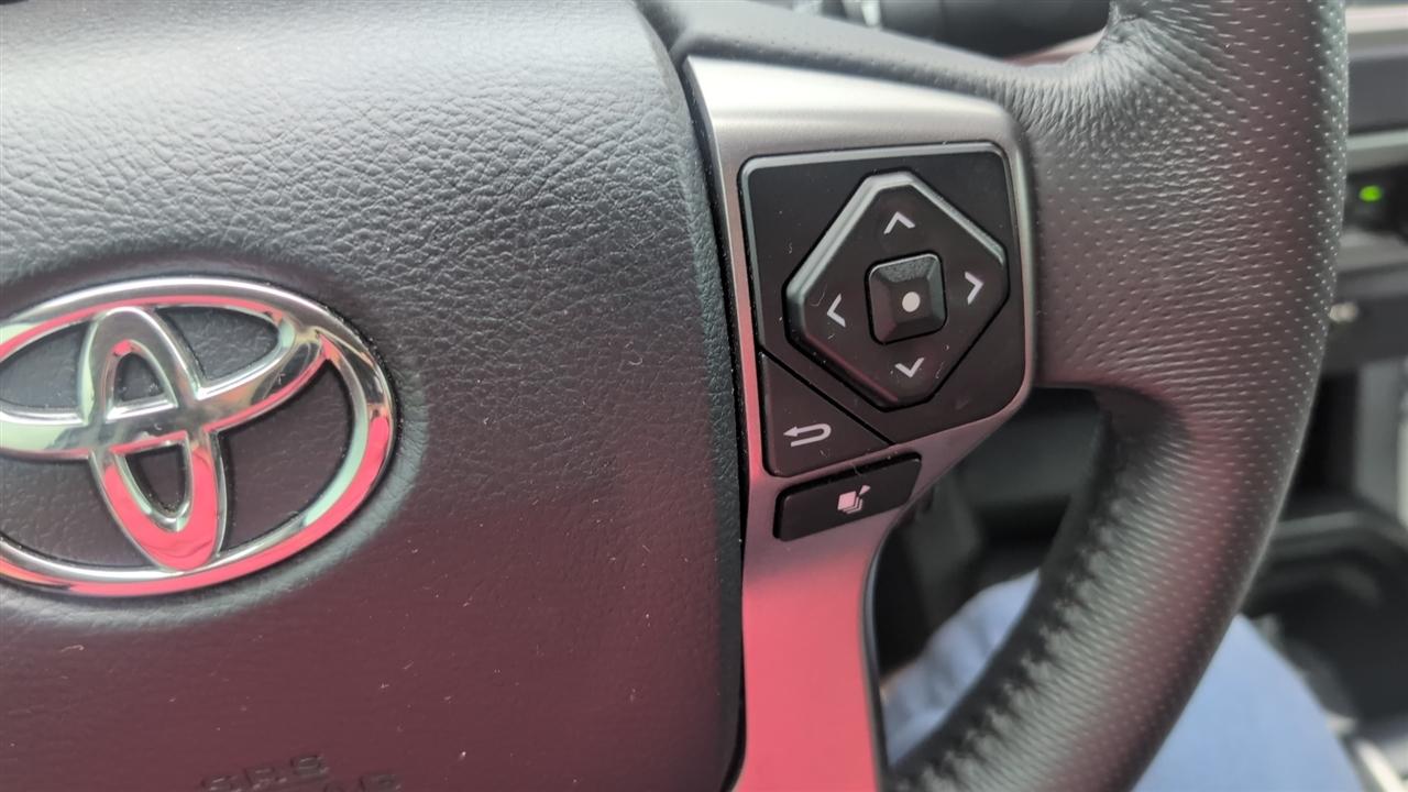 Toyota Tacoma SR5 Double Cab Long Bed V6 6AT 2WD 2017