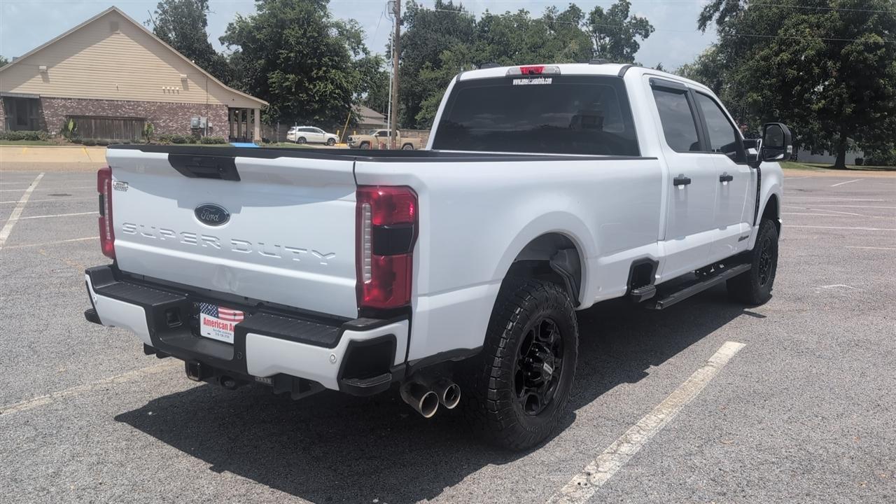 Ford F-250 SD Platinum Crew Cab 4WD 2023