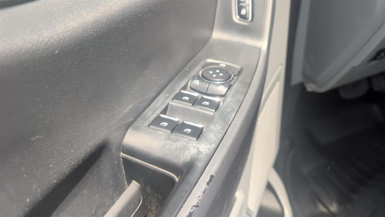 Ford F-250 SD Platinum Crew Cab 4WD 2023