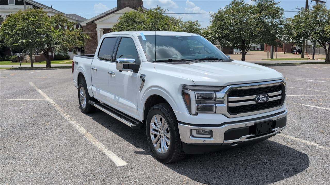 Ford F-150 Lariat SuperCrew 4WD 2024