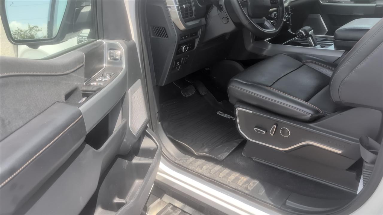 Ford F-150 Lariat SuperCrew 4WD 2024