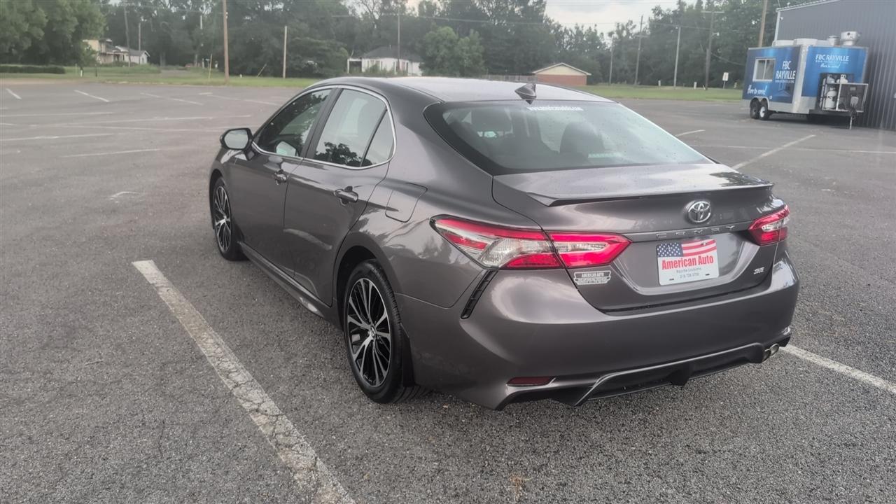 Toyota Camry  2019