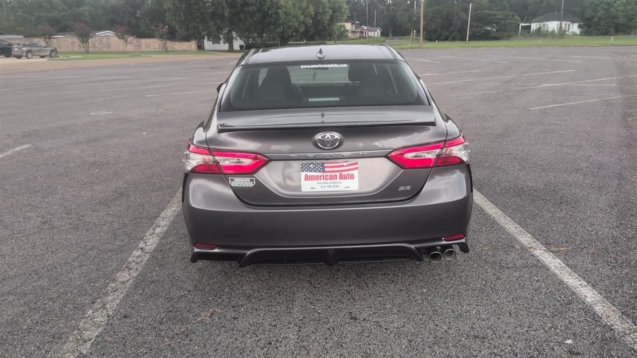Toyota Camry  2019