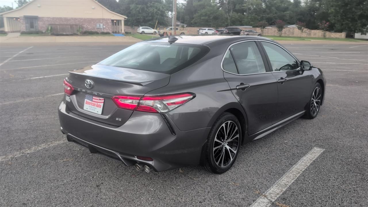 Toyota Camry  2019