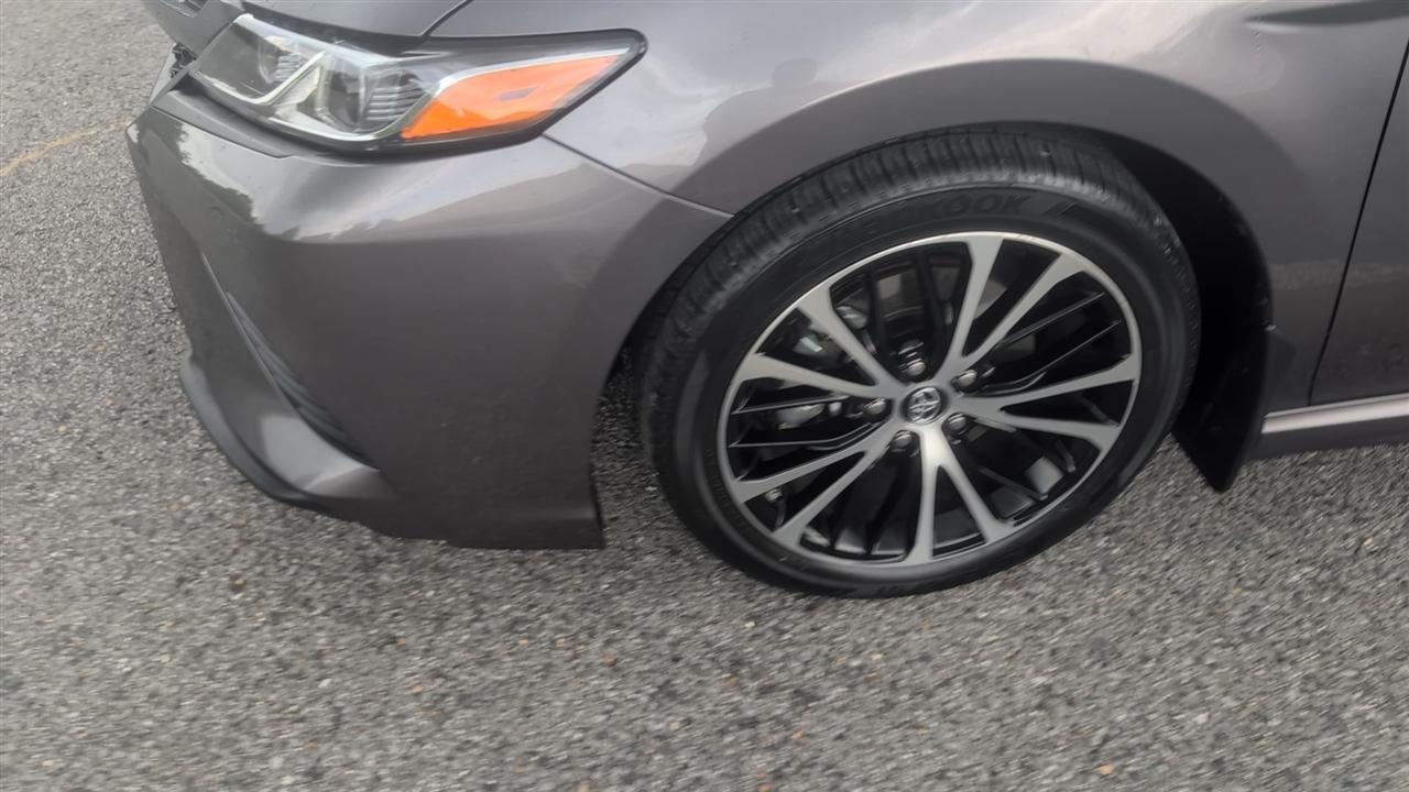 Toyota Camry  2019