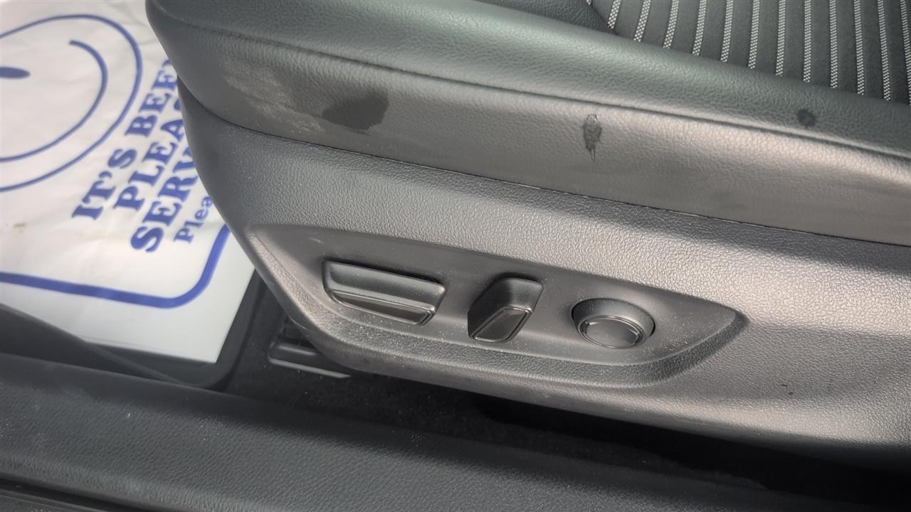 Toyota Camry  2019