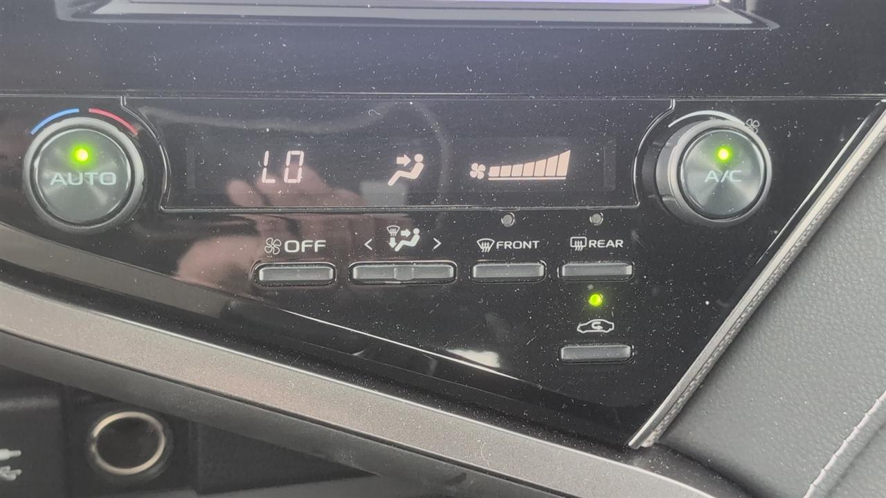 Toyota Camry  2019