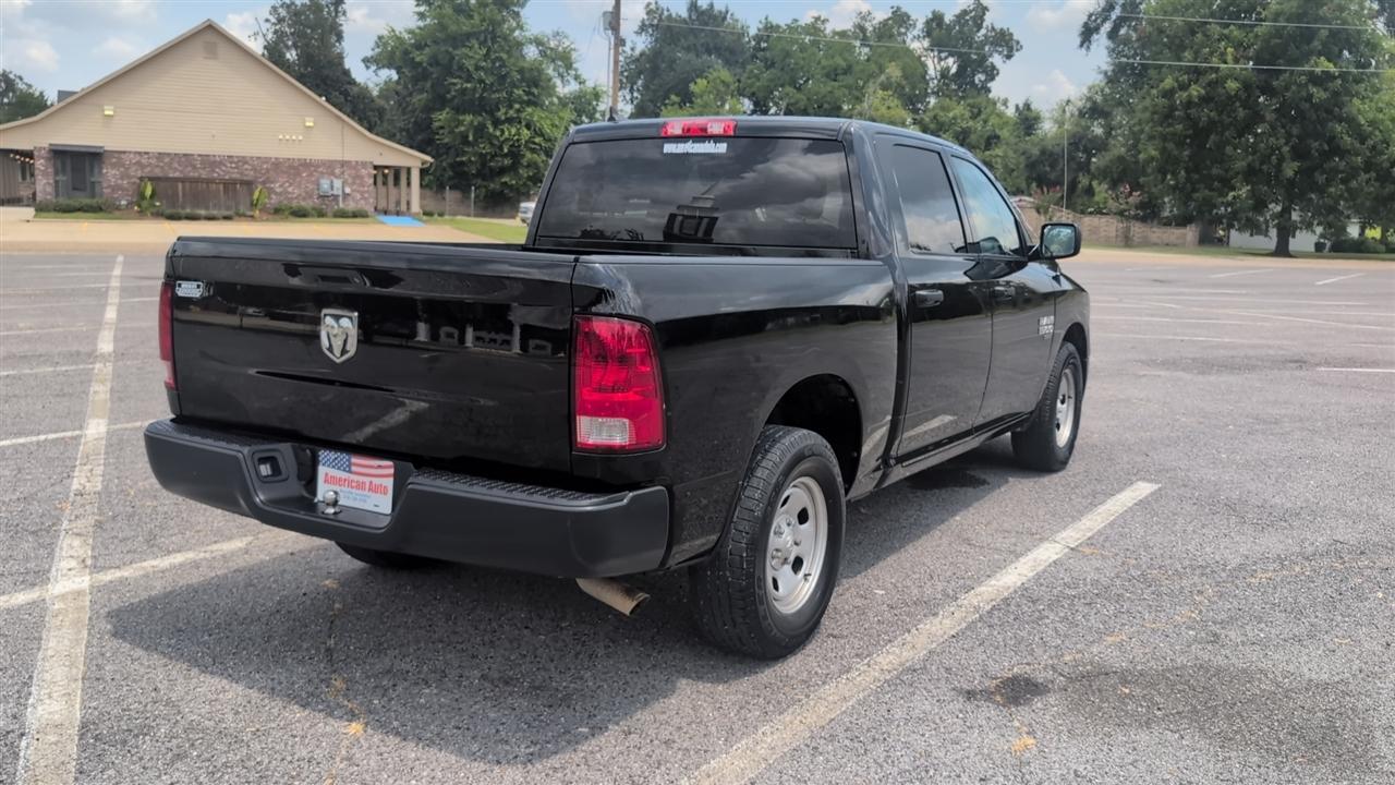 RAM 1500 Classic Tradesman Crew Cab SWB 2WD 2024