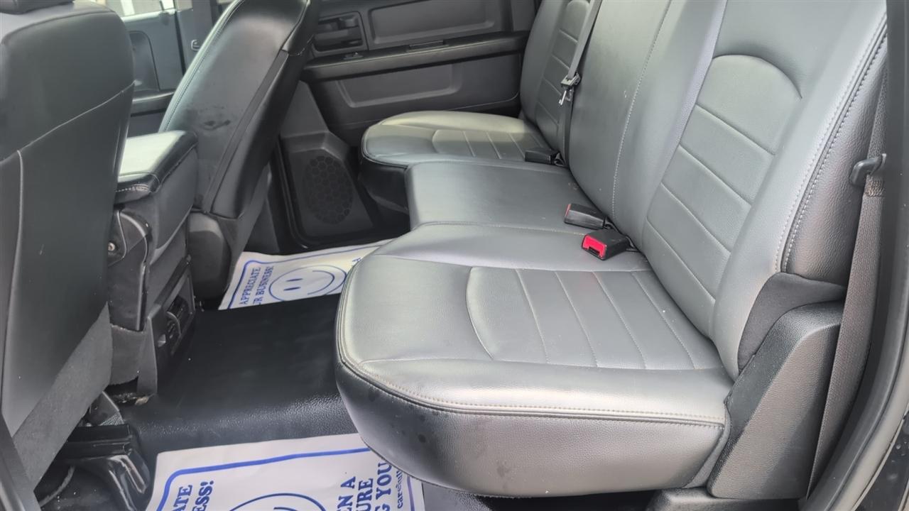 RAM 1500 Classic Tradesman Crew Cab SWB 2WD 2024
