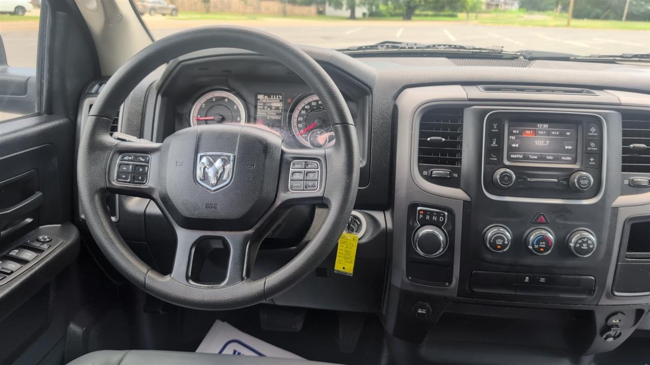 RAM 1500 Classic Tradesman Crew Cab SWB 2WD 2024