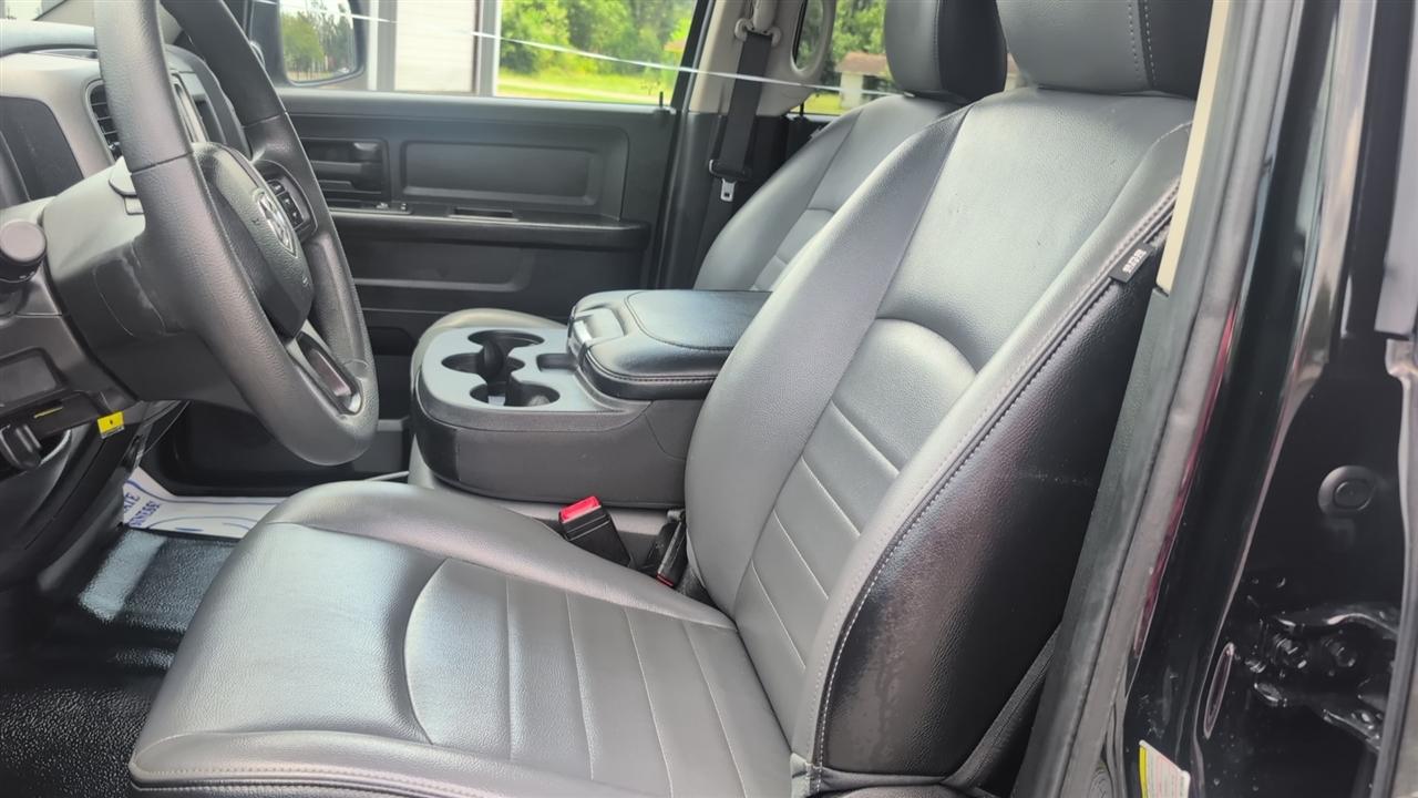 RAM 1500 Classic Tradesman Crew Cab SWB 2WD 2024