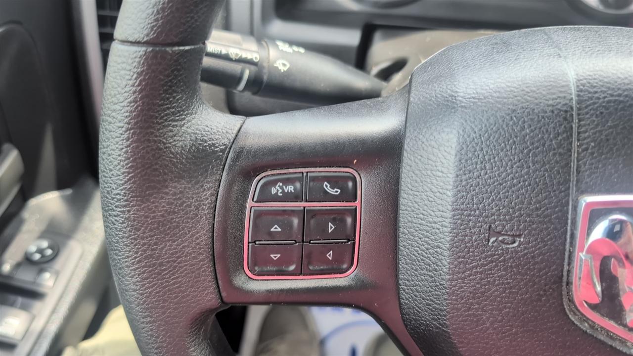 RAM 1500 Classic Tradesman Crew Cab SWB 2WD 2024