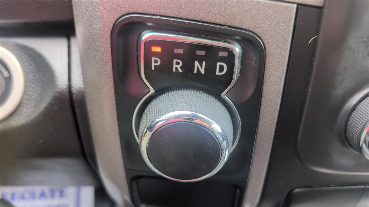 RAM 1500 Classic Tradesman Crew Cab SWB 2WD 2024