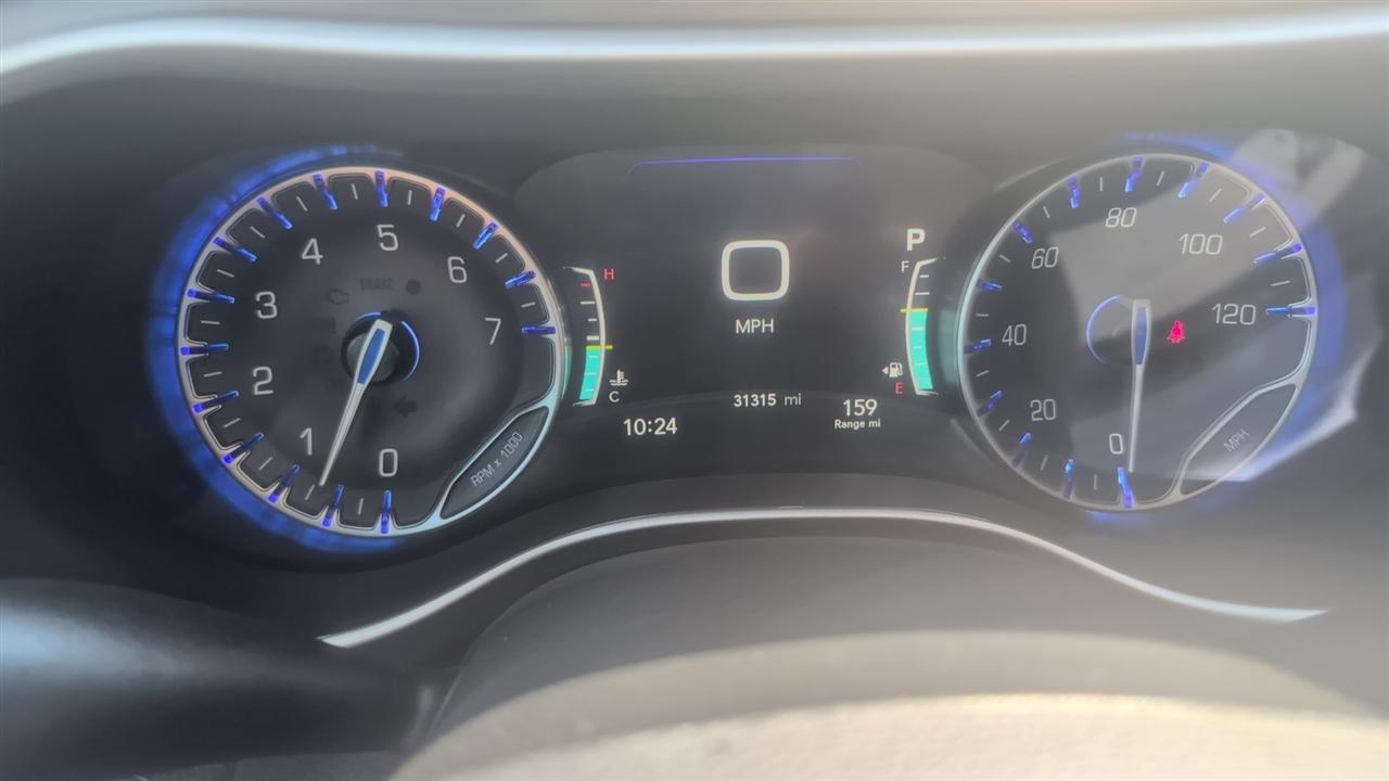 Chrysler Pacifica Select 2025