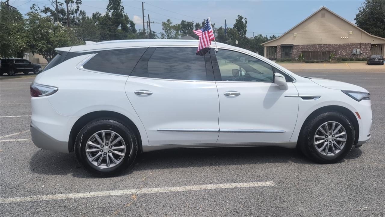 Buick Enclave Essence FWD 2022