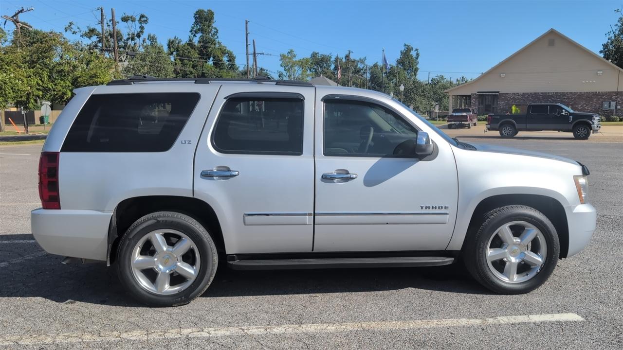 Chevrolet Tahoe LTZ 2WD 2014