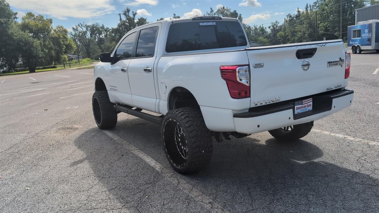 Nissan Titan SV Crew Cab 4WD 2021