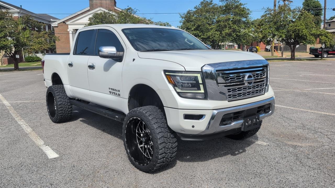 Nissan Titan SV Crew Cab 4WD 2021