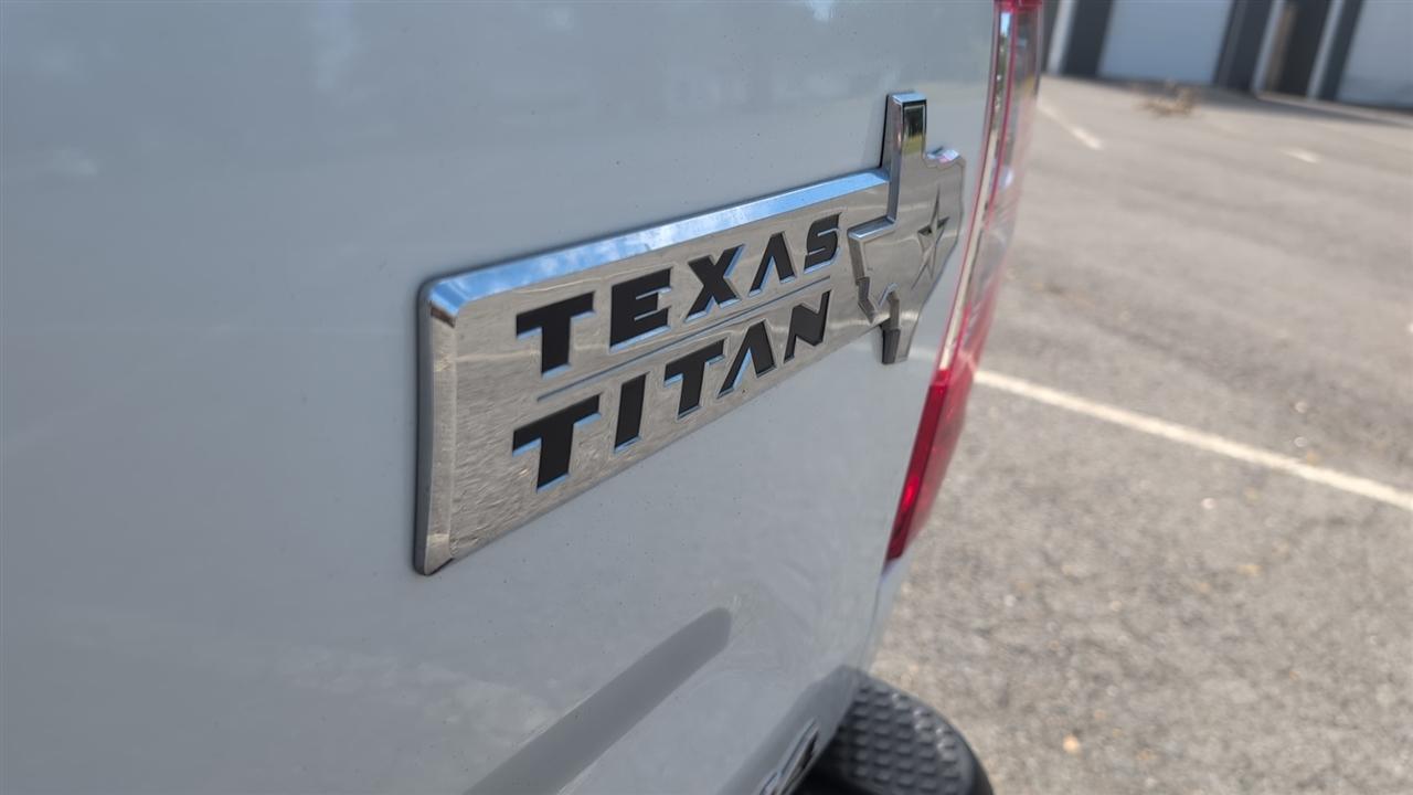 Nissan Titan SV Crew Cab 4WD 2021