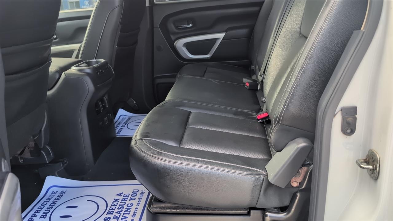 Nissan Titan SV Crew Cab 4WD 2021