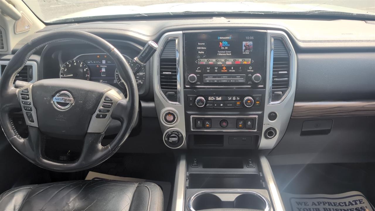 Nissan Titan SV Crew Cab 4WD 2021