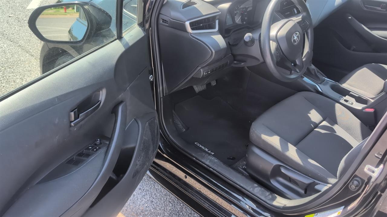 Toyota Corolla LE 2023
