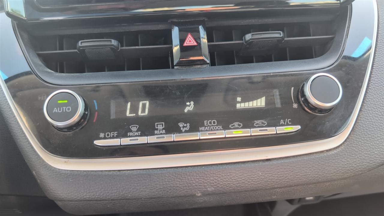 Toyota Corolla LE 2023