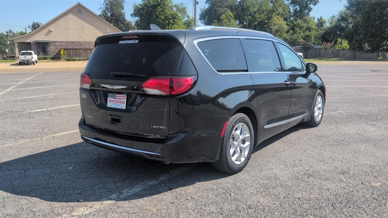 Chrysler Pacifica Limited 2020
