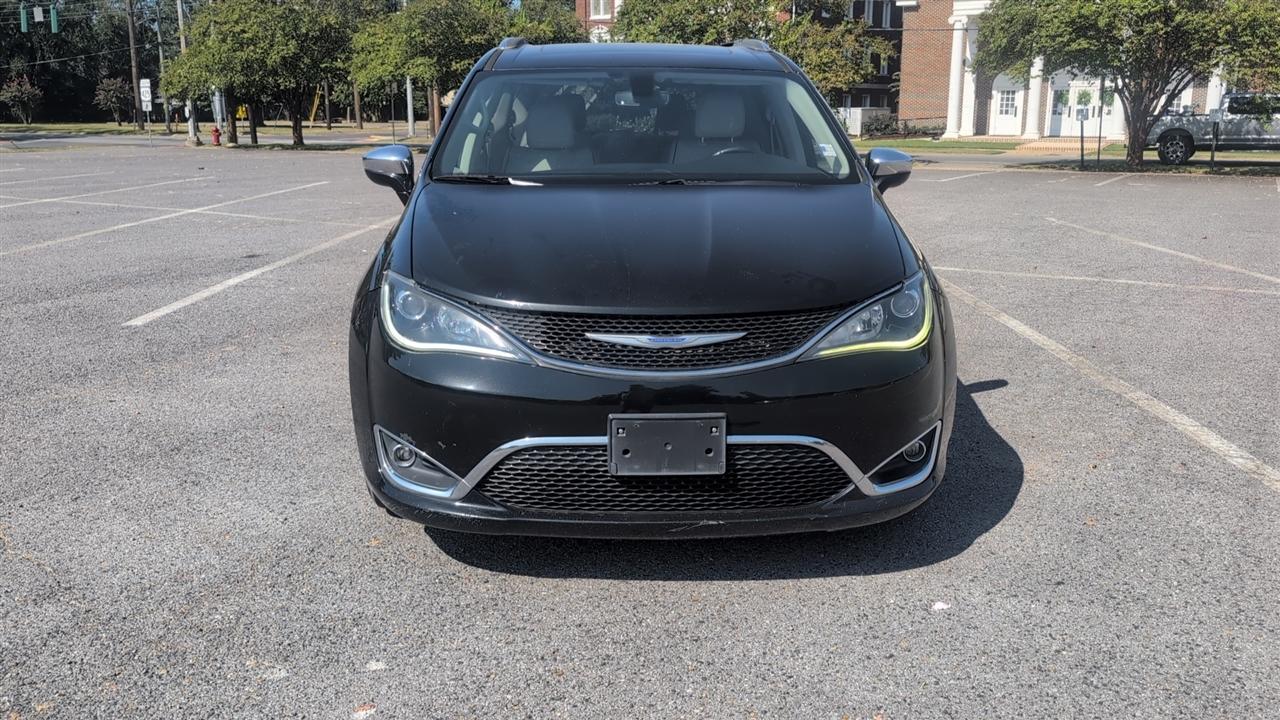 Chrysler Pacifica Limited 2020