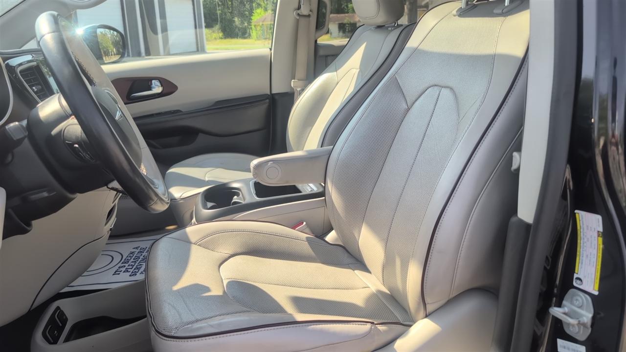 Chrysler Pacifica Limited 2020