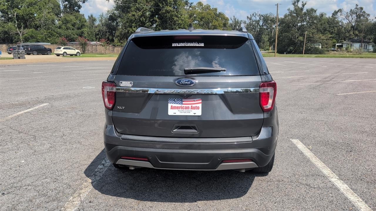 Ford Explorer XLT FWD 2019