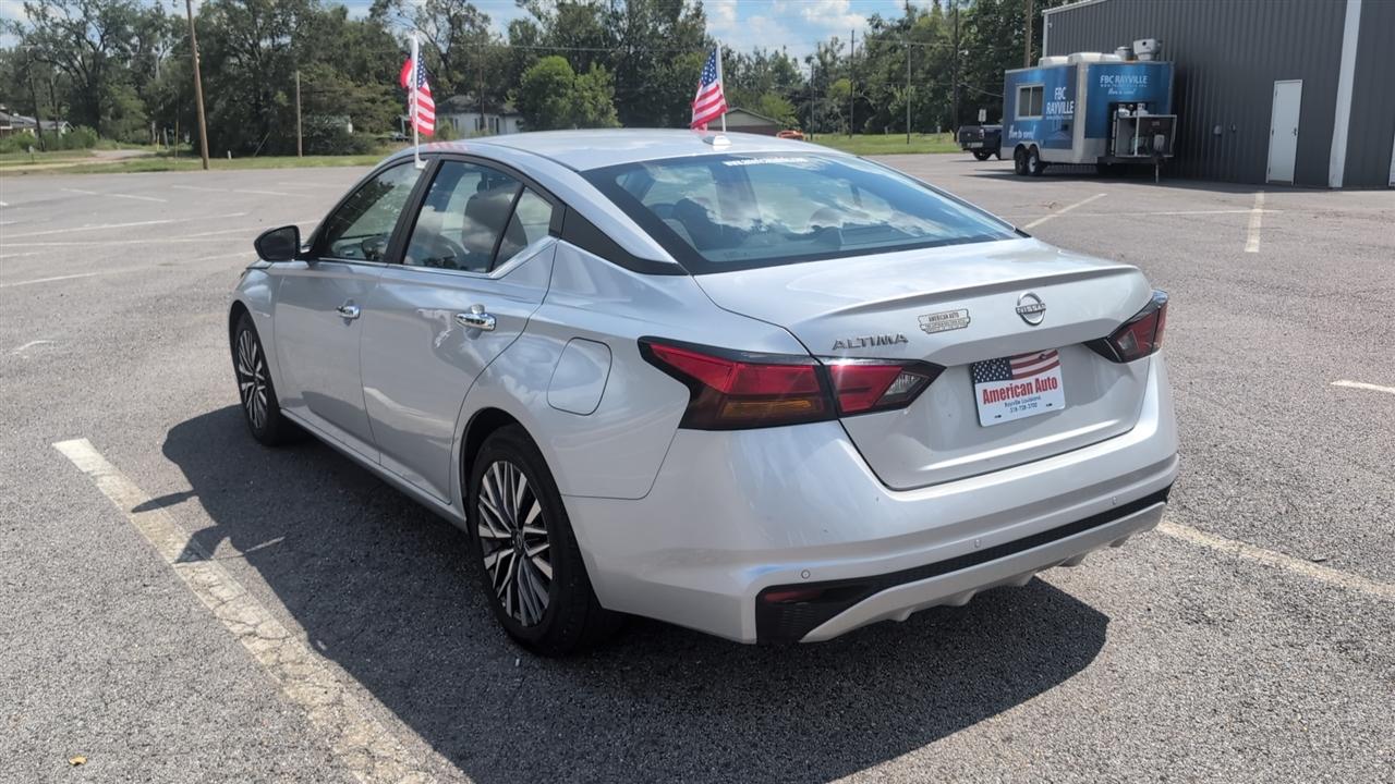 Nissan Altima 2.5 SV 2025