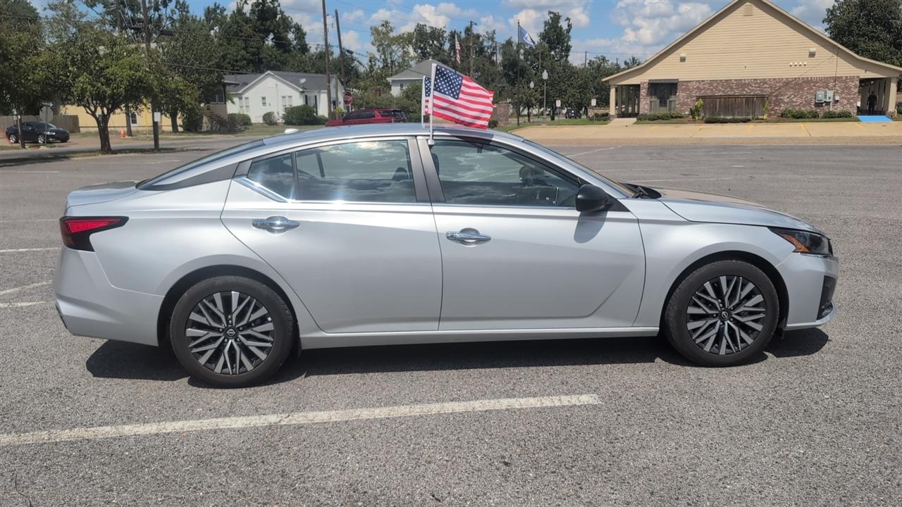 Nissan Altima 2.5 SV 2025