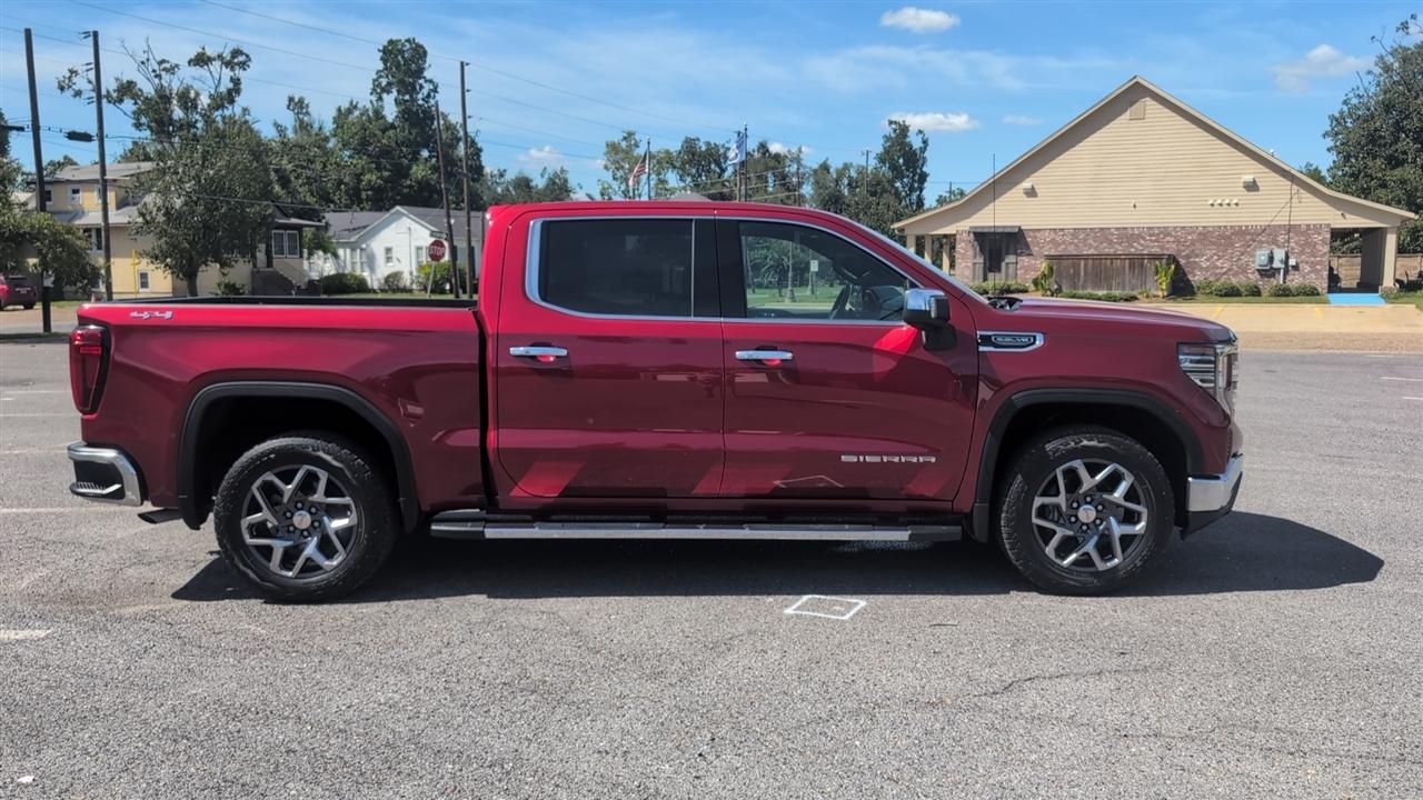 GMC Sierra 1500 SLT Crew Cab 4WD 2024