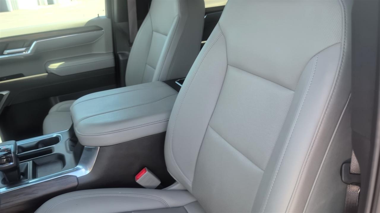 GMC Sierra 1500 SLT Crew Cab 4WD 2024