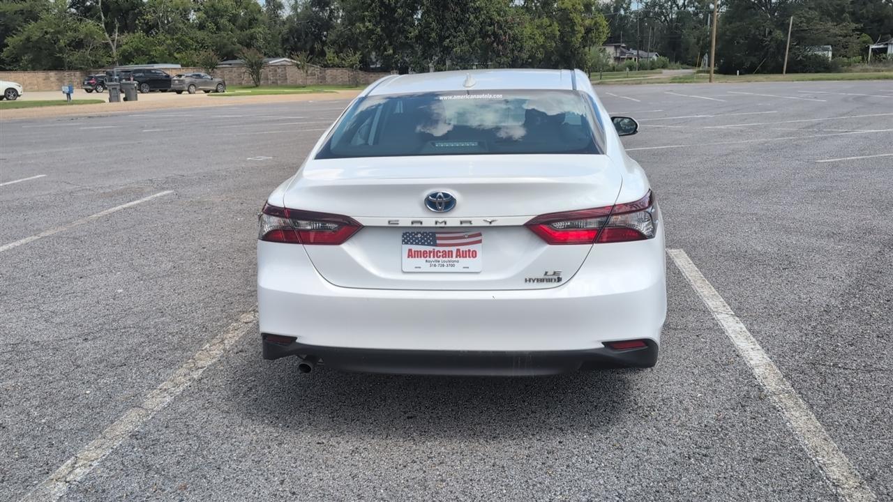 Toyota Camry Hybrid LE 2024