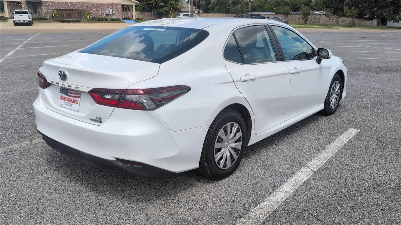 Toyota Camry Hybrid LE 2024