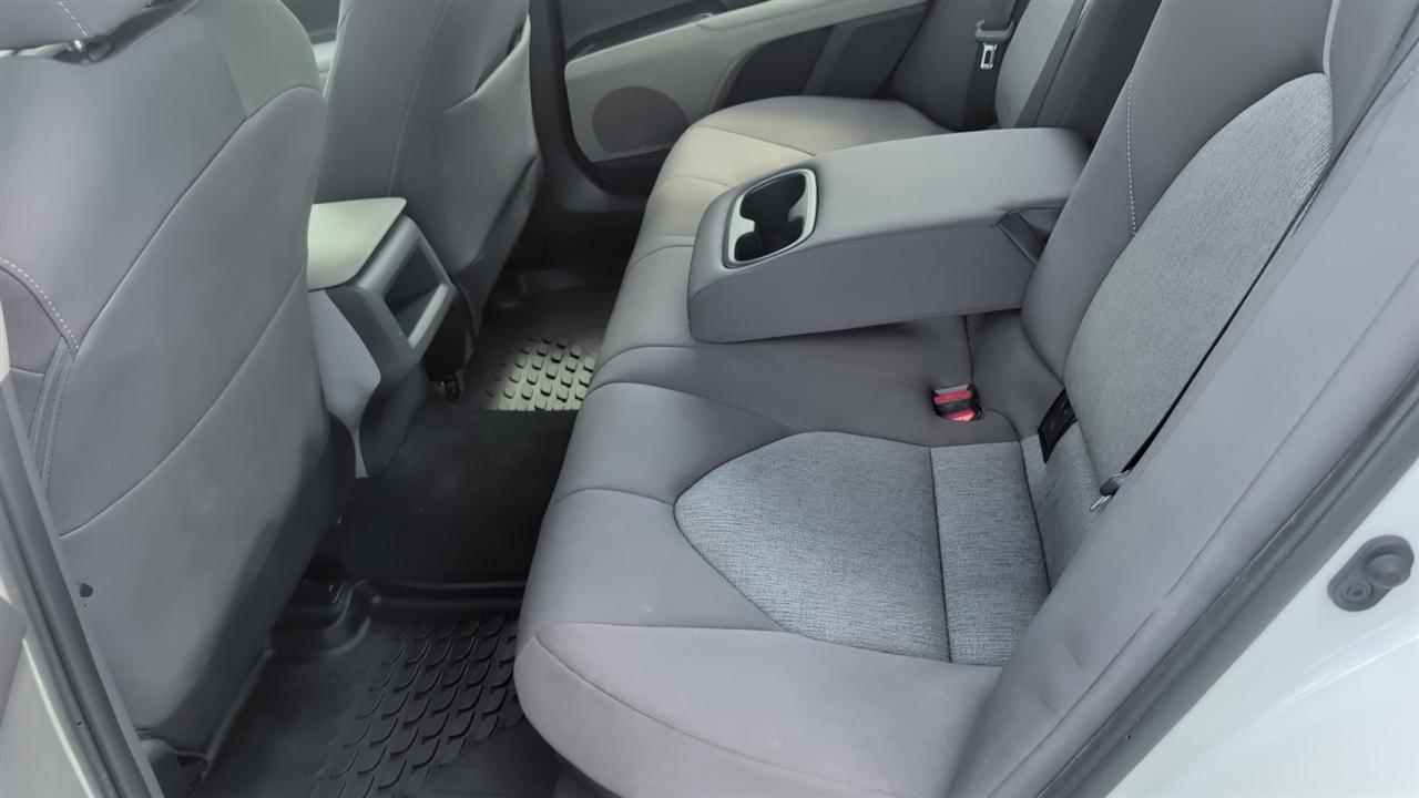 Toyota Camry Hybrid LE 2024
