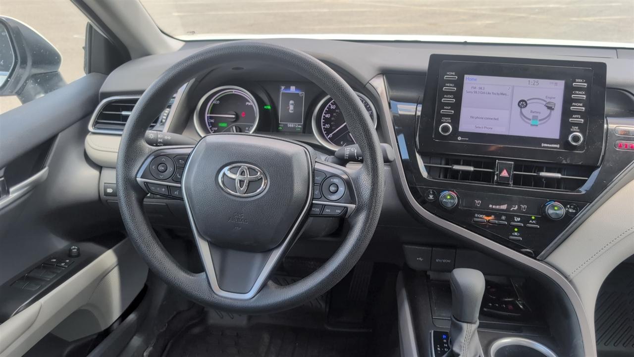 Toyota Camry Hybrid LE 2024