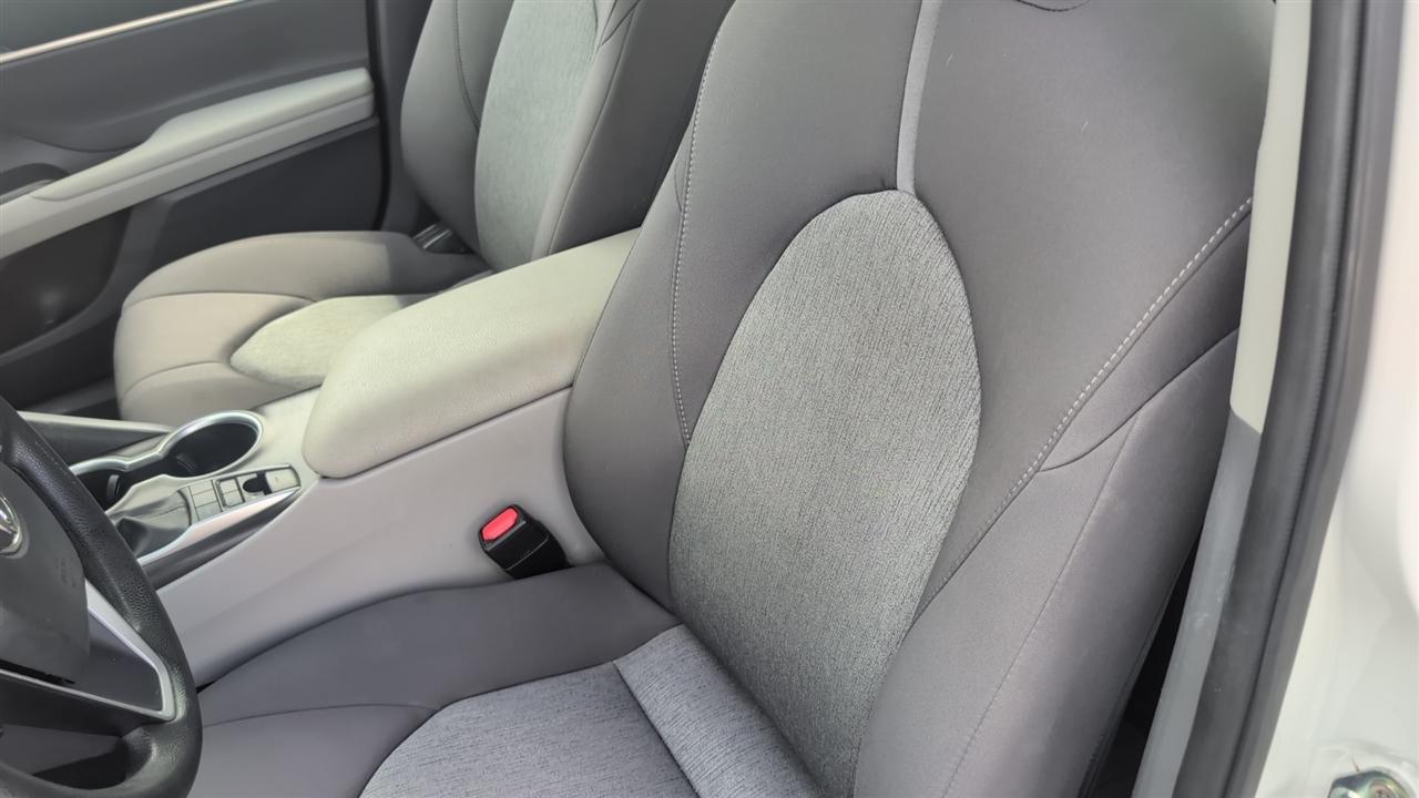 Toyota Camry Hybrid LE 2024