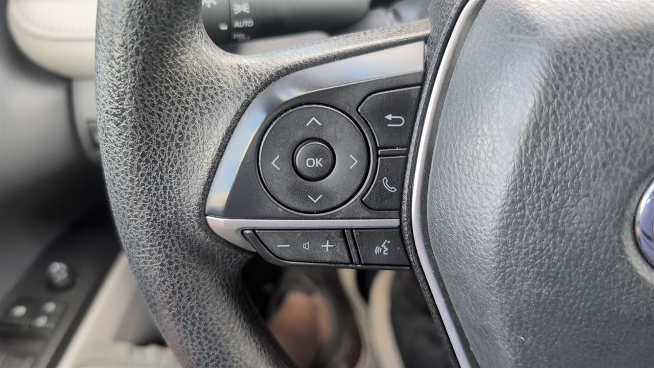 Toyota Camry Hybrid LE 2024