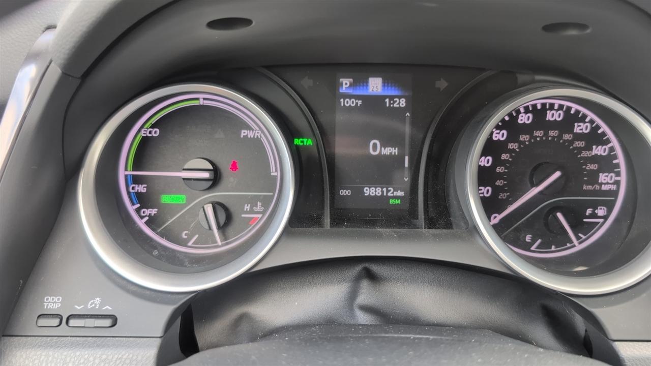 Toyota Camry Hybrid LE 2024