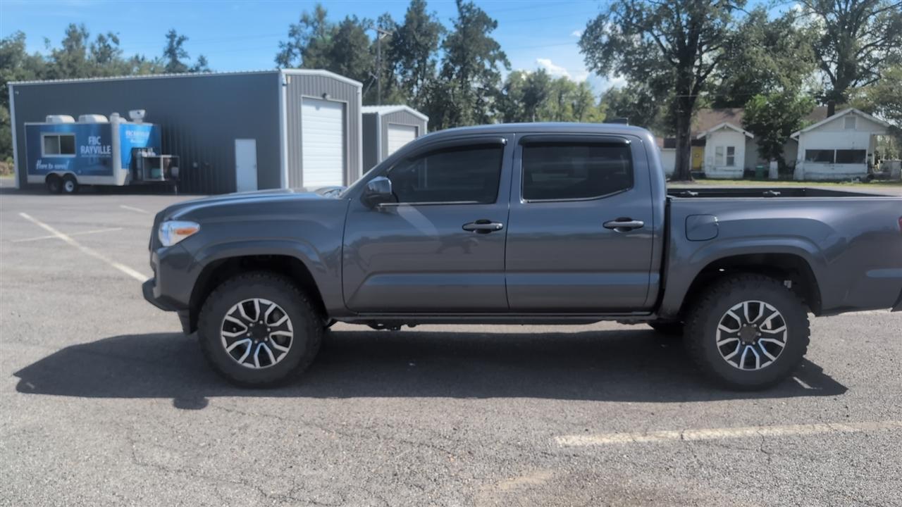 Toyota Tacoma SR5 Double Cab Long Bed V6 6AT 4WD 2022