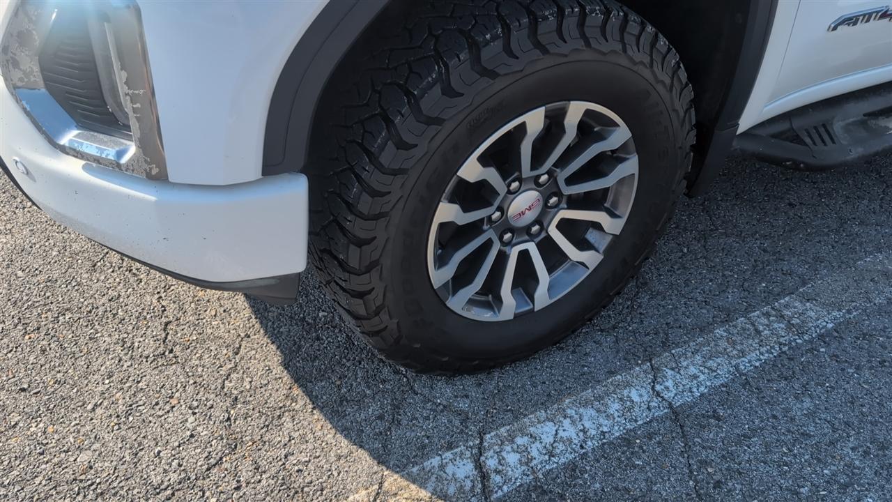 GMC Sierra 1500 AT4 Crew Cab Long Box 4WD 2020