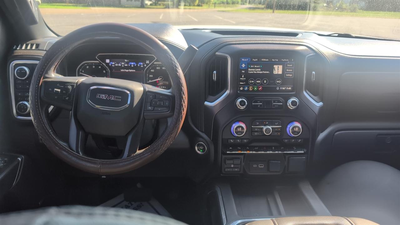 GMC Sierra 1500 AT4 Crew Cab Long Box 4WD 2020