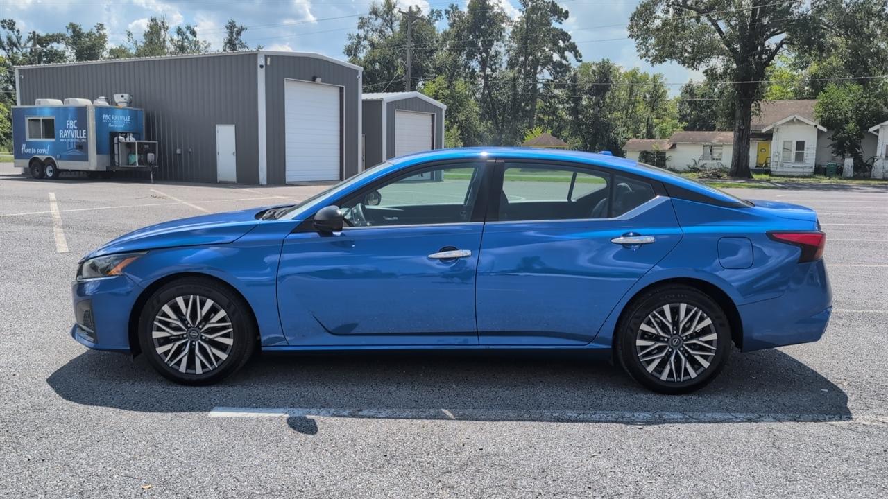 Nissan Altima 2.5 SV 2025