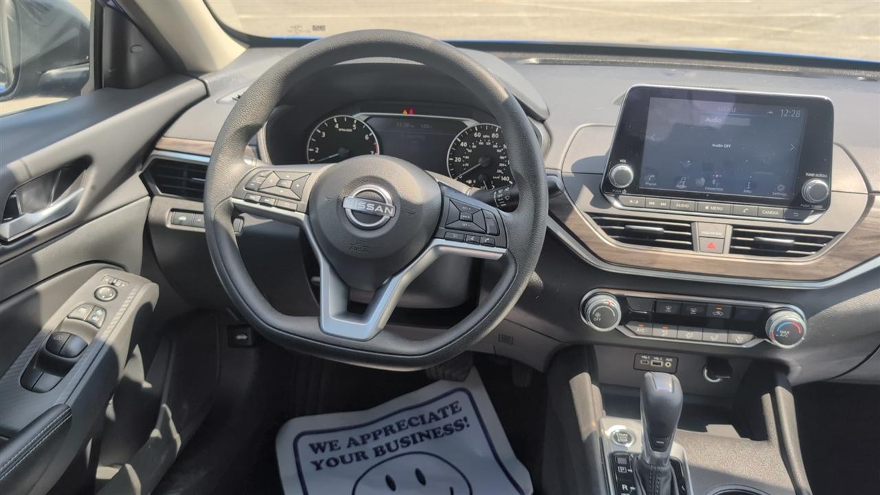 Nissan Altima 2.5 SV 2025
